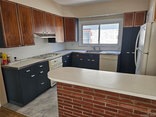 65 Belmont Avenue, Yonkers, NY 10704