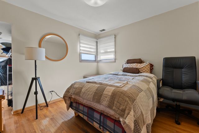 3825 Kenilworth Avenue, Berwyn, IL 60402