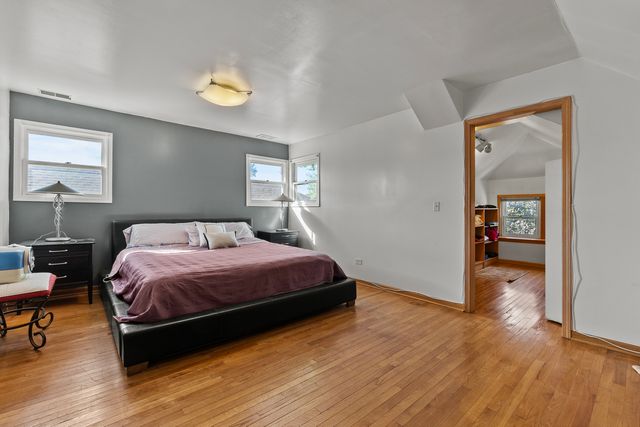 3825 Kenilworth Avenue, Berwyn, IL 60402