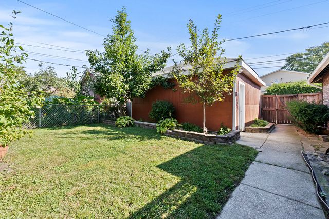 3825 Kenilworth Avenue, Berwyn, IL 60402