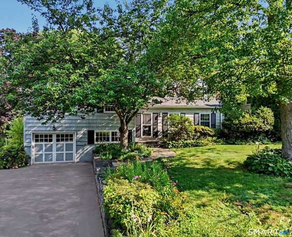 5 Bayside Terrace, Greenwich, CT 06878