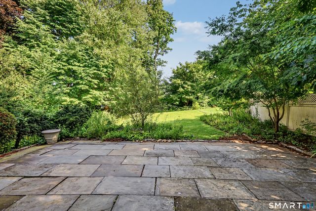 5 Bayside Terrace, Greenwich, CT 06878