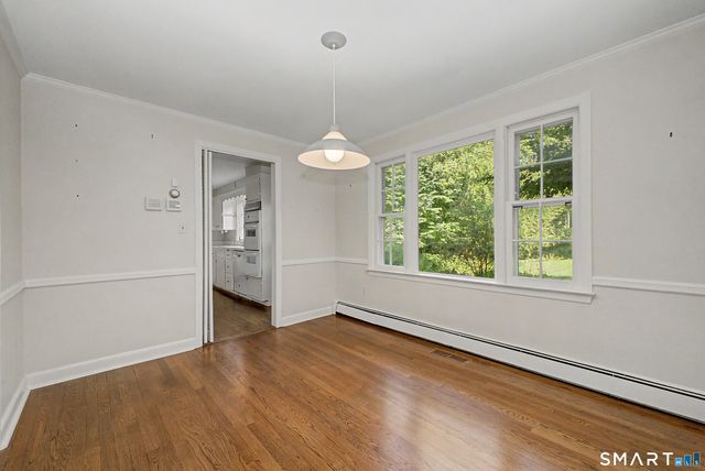 5 Bayside Terrace, Greenwich, CT 06878