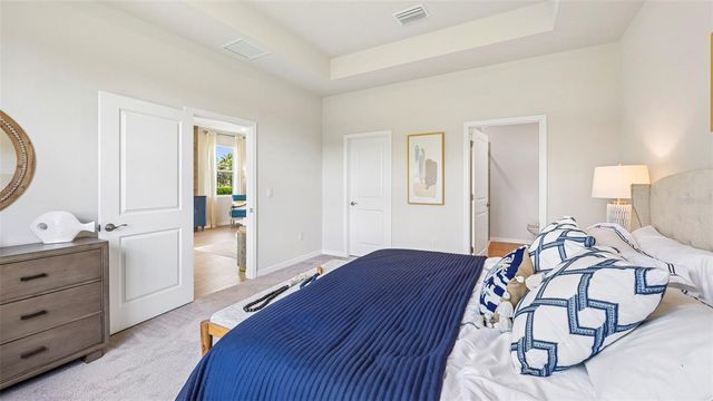 18334 TAVERNSIDE TRAIL, Lakewood Ranch, FL 34211
