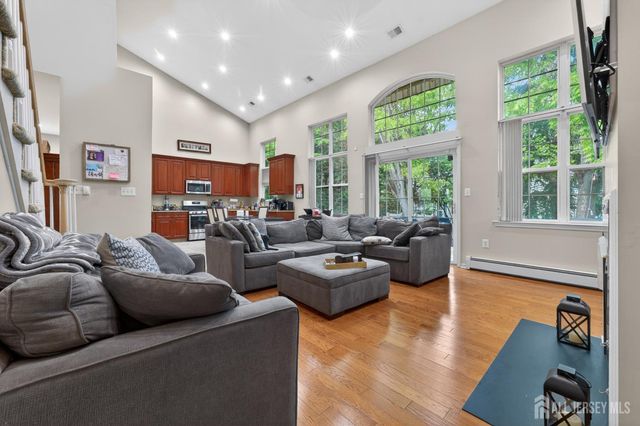 30 Narrows Way, Monroe, NJ 08831