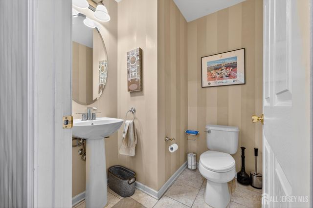 30 Narrows Way, Monroe, NJ 08831