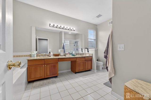 30 Narrows Way, Monroe, NJ 08831