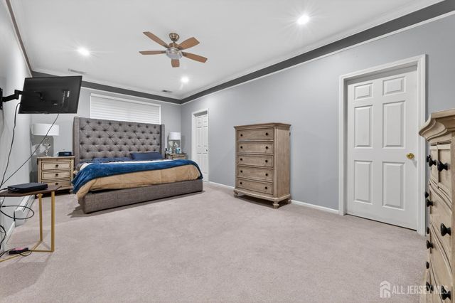 30 Narrows Way, Monroe, NJ 08831