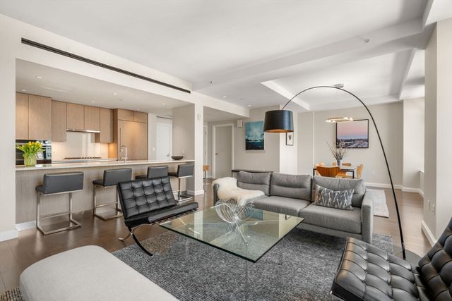 43 Westland Ave 712, Boston, MA 02115