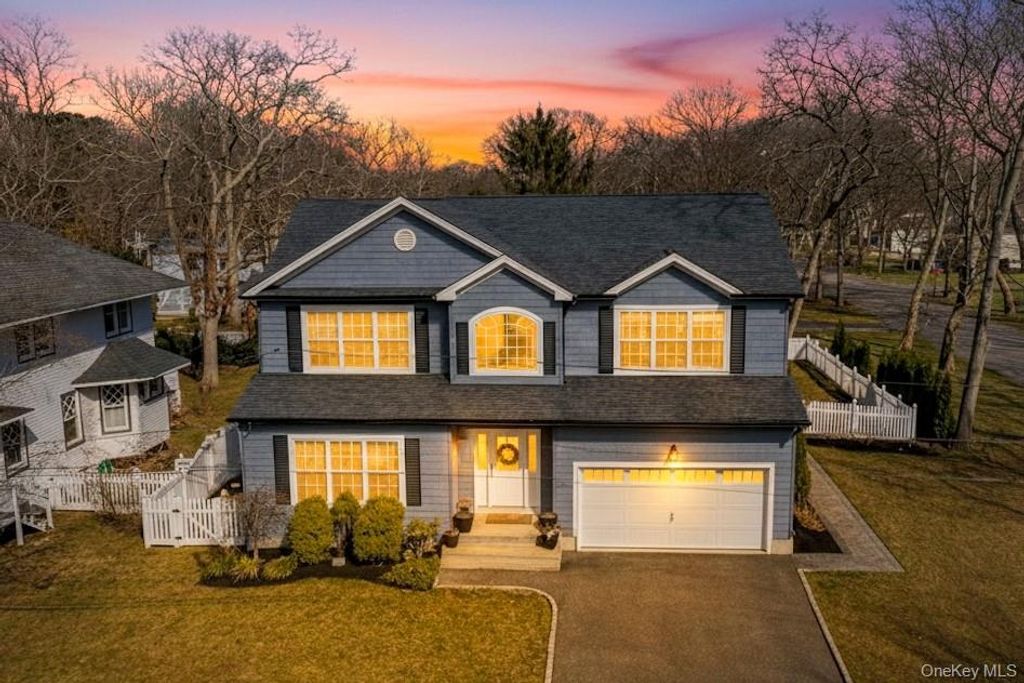 456 Pine Acres Boulevard, Brightwaters, NY 11718