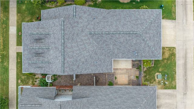 6872 Young Farm Avenue, Springdale, AR 72762