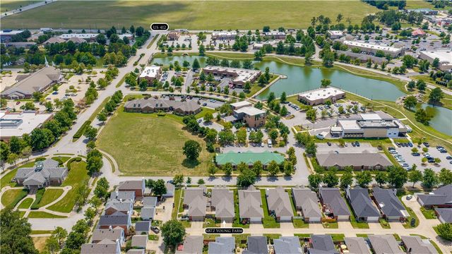 6872 Young Farm Avenue, Springdale, AR 72762