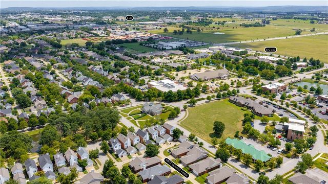 6872 Young Farm Avenue, Springdale, AR 72762