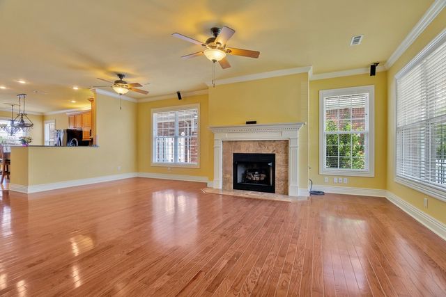 6872 Young Farm Avenue, Springdale, AR 72762
