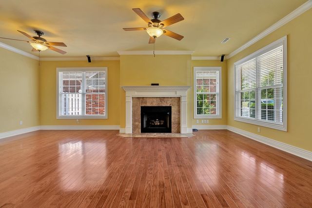6872 Young Farm Avenue, Springdale, AR 72762