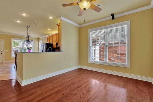 6872 Young Farm Avenue, Springdale, AR 72762