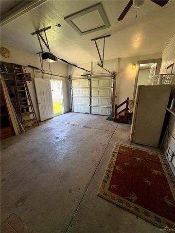 206 Hub Drive, Mission, TX 78574