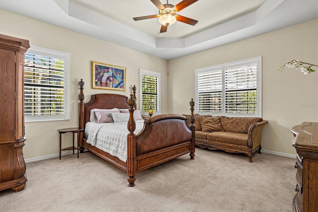 Image 33 of property listing at 7118 WESTHILL COURT, Bradenton, FL 34202