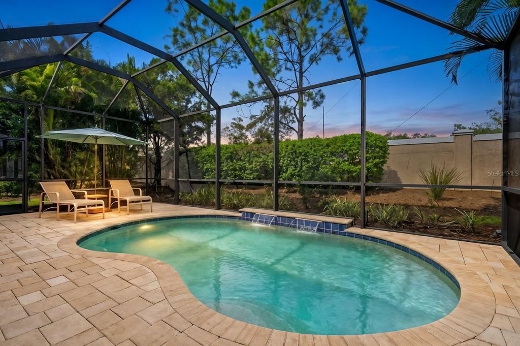 Image 55 of property listing at 7118 WESTHILL COURT, Bradenton, FL 34202