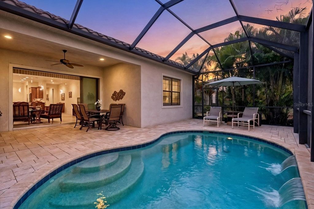 Image 56 of property listing at 7118 WESTHILL COURT, Bradenton, FL 34202