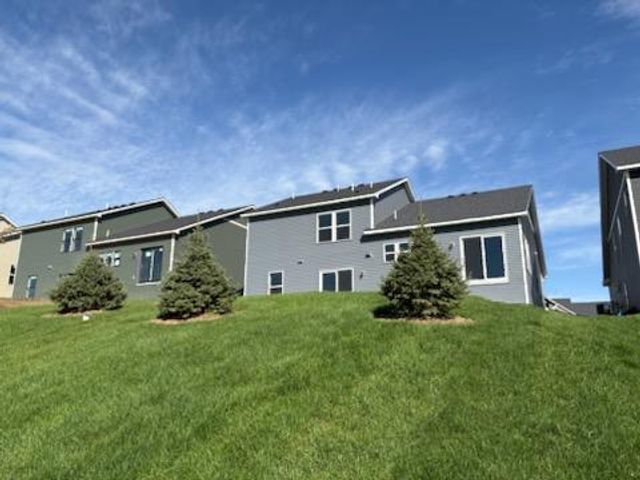 8827 63rd Street S, Cottage Grove, MN 55016