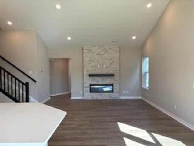 8827 63rd Street S, Cottage Grove, MN 55016