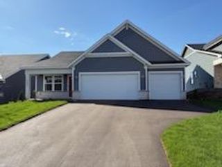 8827 63rd Street S, Cottage Grove, MN 55016