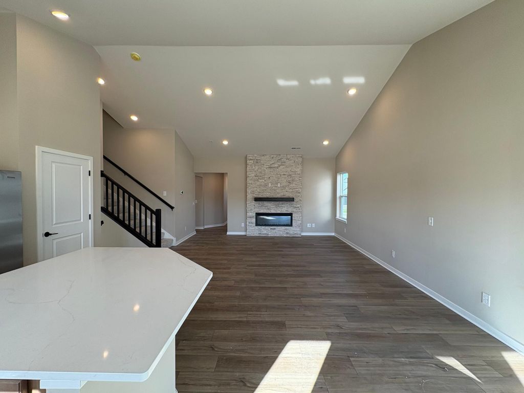 8827 63rd Street S, Cottage Grove, MN 55016 — photo 3