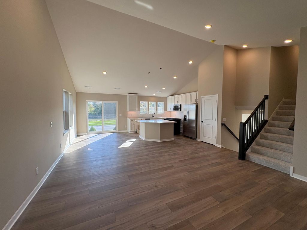 8827 63rd Street S, Cottage Grove, MN 55016 — photo 4