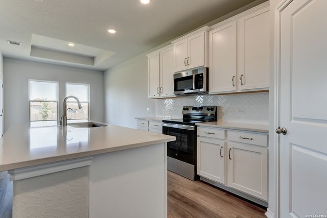 14228 Wolf View, San Antonio, TX 78252