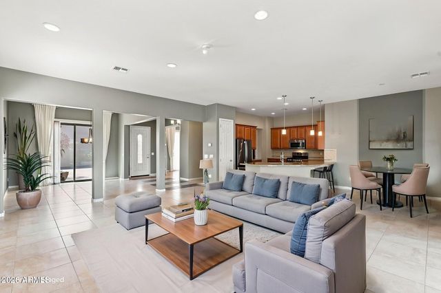 17722 W COTTONWOOD Lane, Goodyear, AZ 85338