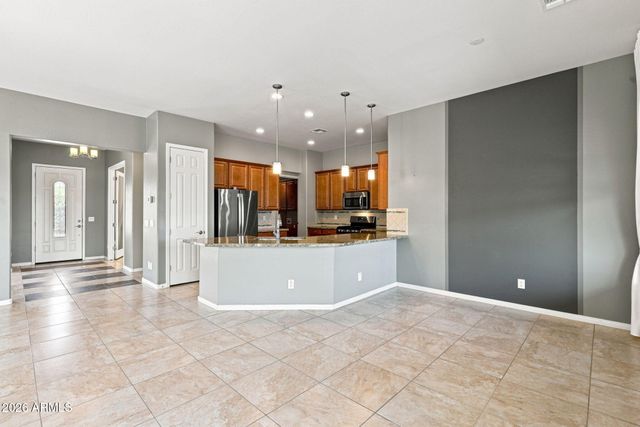 17722 W COTTONWOOD Lane, Goodyear, AZ 85338