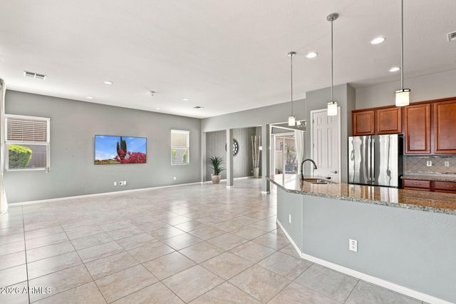 17722 W COTTONWOOD Lane, Goodyear, AZ 85338