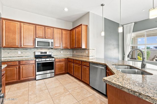 17722 W COTTONWOOD Lane, Goodyear, AZ 85338