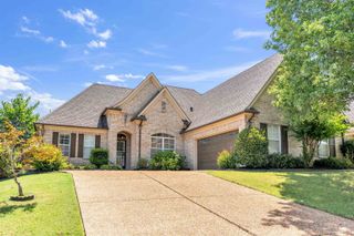25 MISTY HILL CV, Oakland, TN 38060