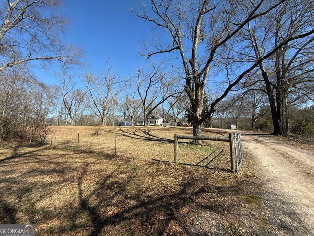 812 Christmas Avenue, Bethlehem, GA 30620