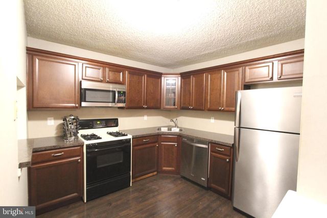 83 WILLOW CT, Trenton, NJ 08619