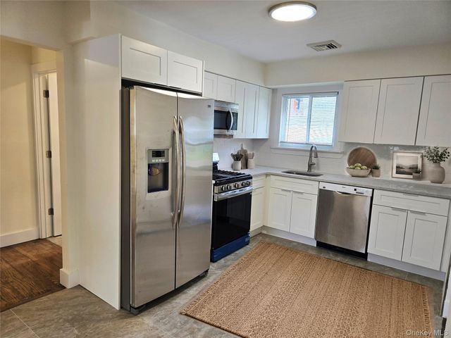 90 Blue Point Road, Selden, NY 11784
