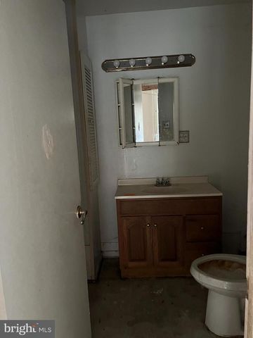 6705 BUMPY OAK RD, La Plata, MD 20646