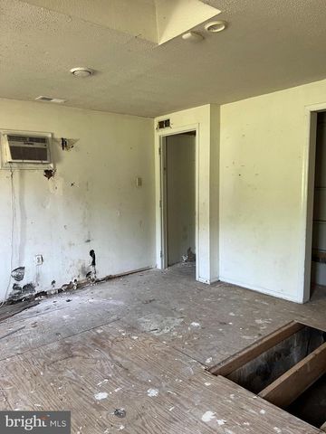 6705 BUMPY OAK RD, La Plata, MD 20646
