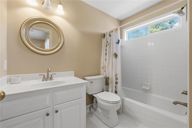 6144 Kenbrook Drive NW, Acworth, GA 30101