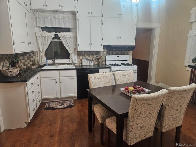 2011 N Greenwood Street, Pueblo, CO 81003