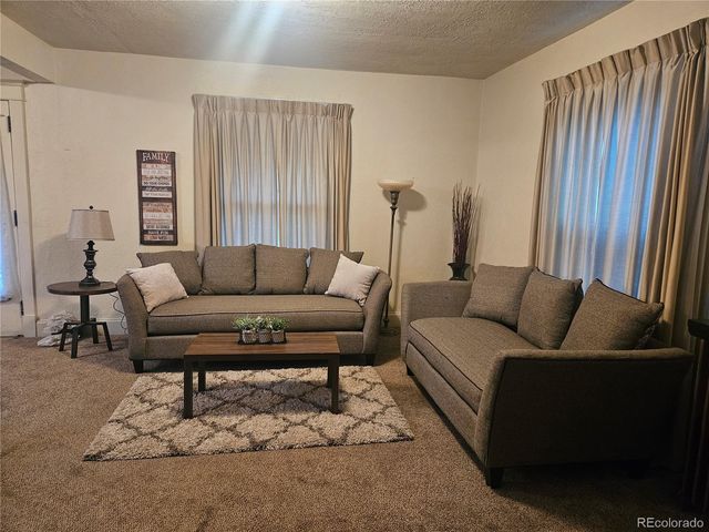 2011 N Greenwood Street, Pueblo, CO 81003