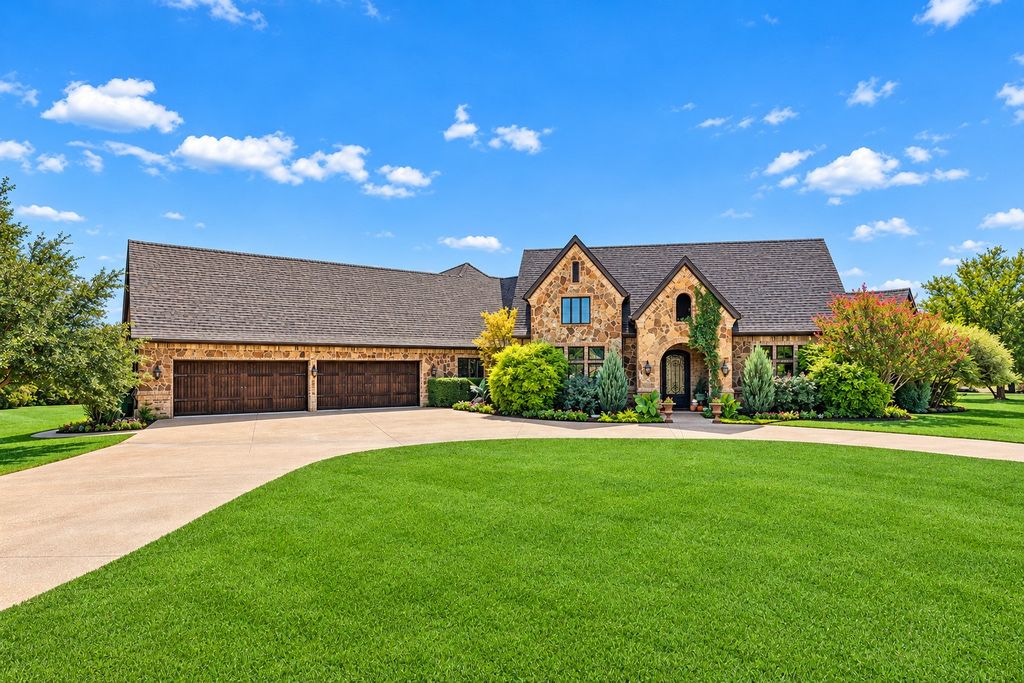 104 Blanca Meadows Court, Cresson, TX 76035 — exterior