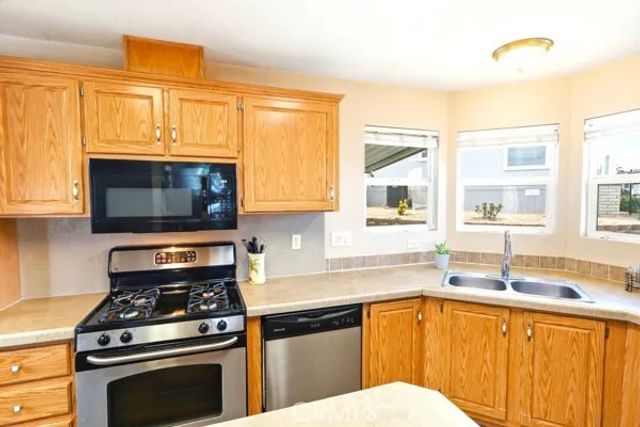1536 S State 99, Hemet, CA 92543