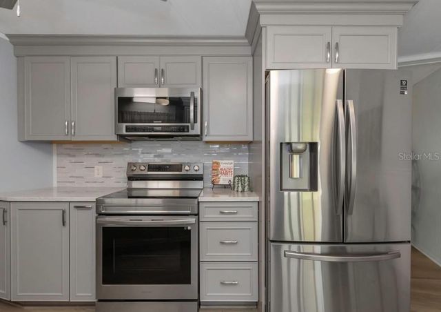 198 PHILADELPHIA BOULEVARD 11, Palm Harbor, FL 34684