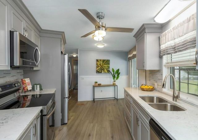 198 PHILADELPHIA BOULEVARD 11, Palm Harbor, FL 34684