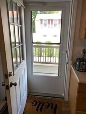 1504 Concord St 1R, Framingham, MA 01701