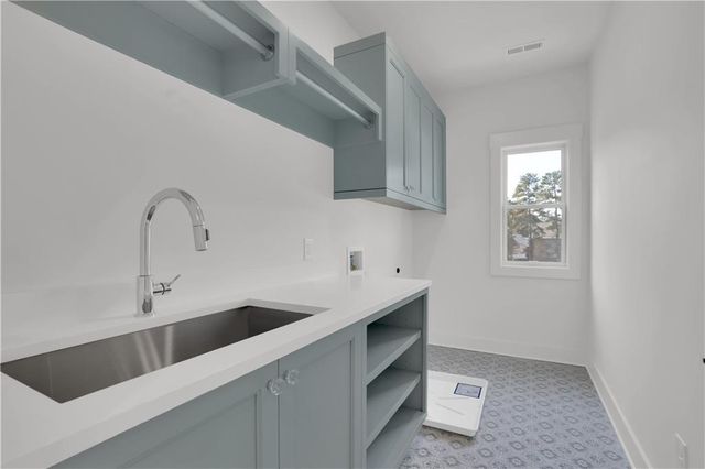 2875 Caney Parc Way, Cumming, GA 30041