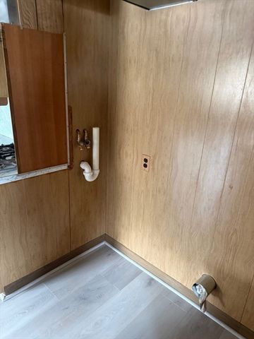 970 Trapelo Rd, Waltham, MA 02452